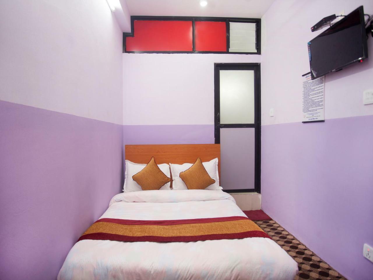 Oyo 341 Hotel Kusum Kohinoore Tokha Exteriér fotografie