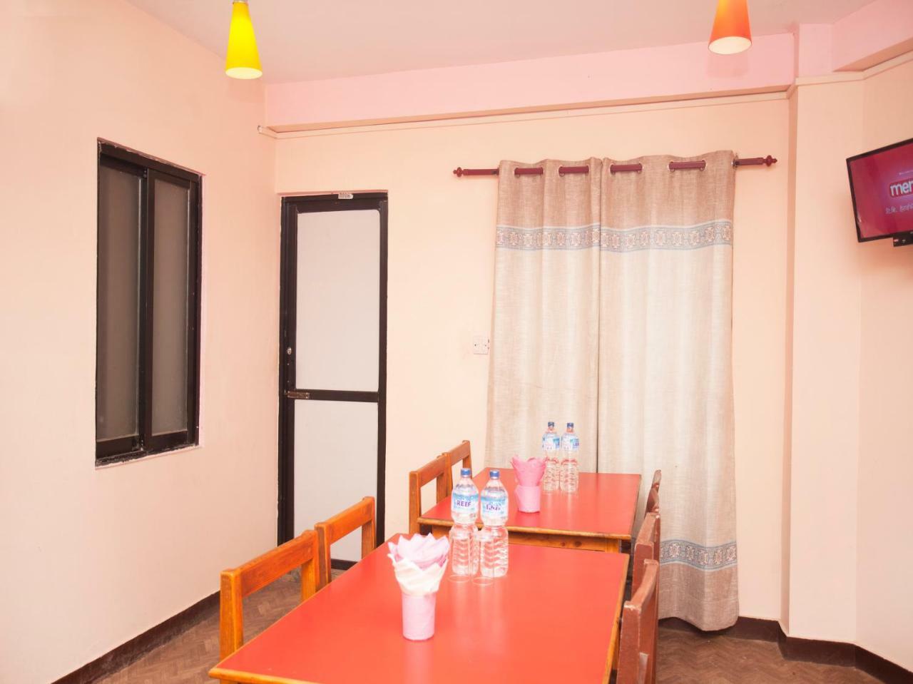 Oyo 341 Hotel Kusum Kohinoore Tokha Exteriér fotografie
